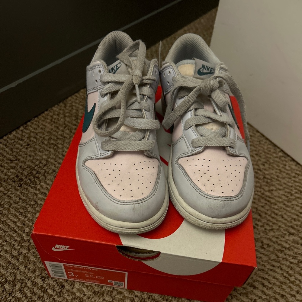 Shoe
